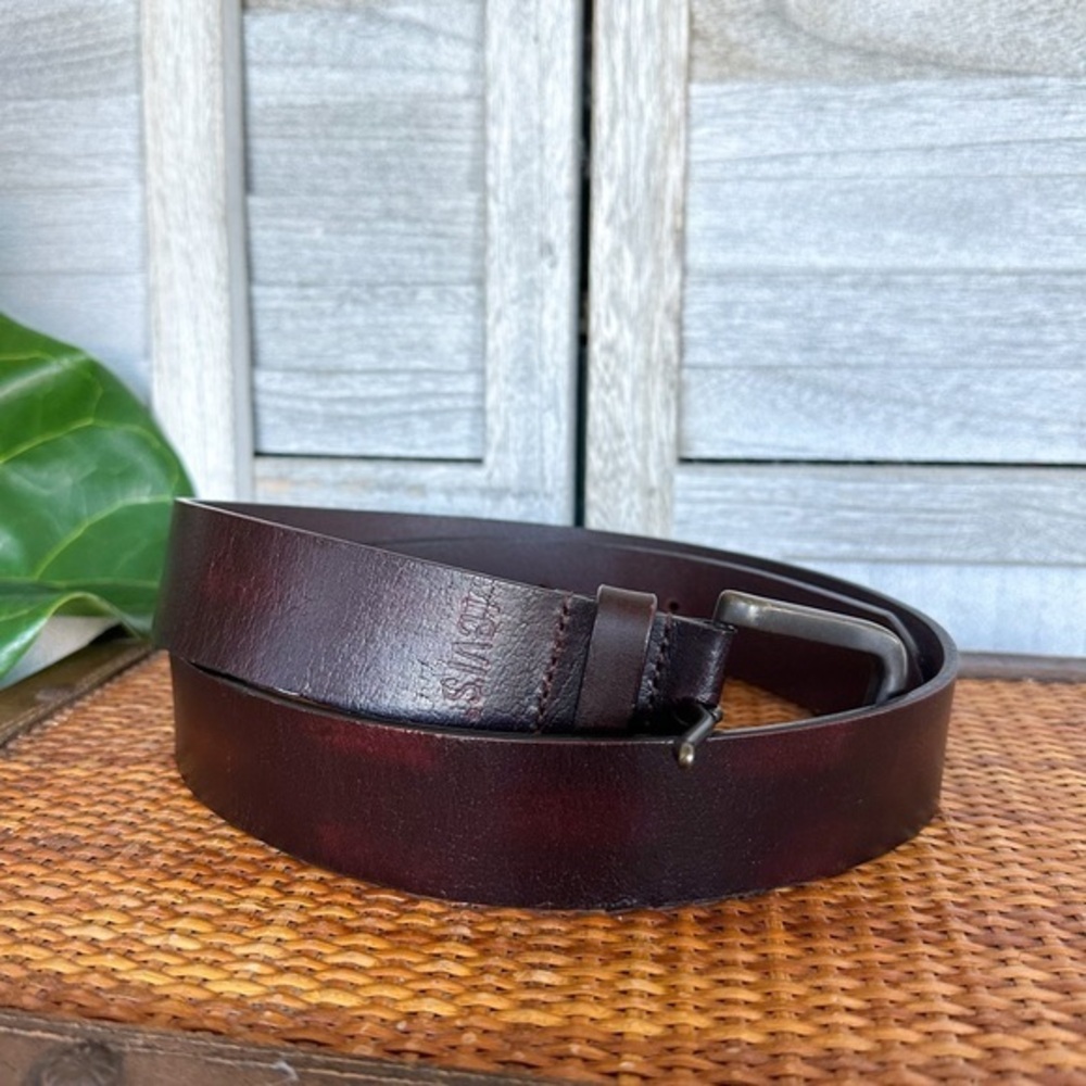 LEVI’S MEN GENUINE LEATHER BELT